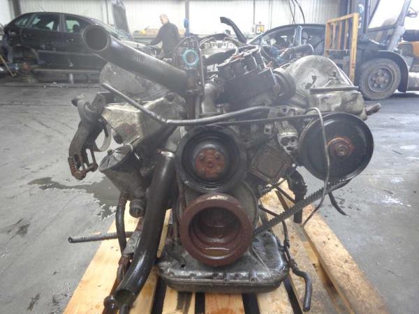 MOTEUR MERCEDES 3.8 ESSENCE V8 CODE 116961 - Vue 2